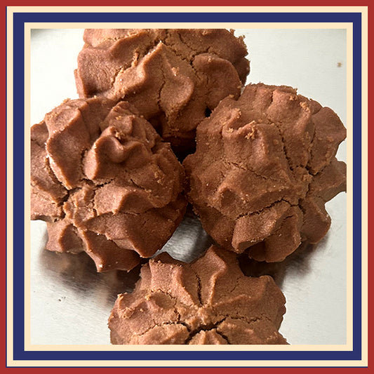 Bước vào thế giới thưởng thức đậm đà, mượt mà của bộ sưu tập bánh quy chocolate của chúng tôi. Mỗi chiếc bánh quy là một kiệt tác tan chảy trong trái tim bạn.